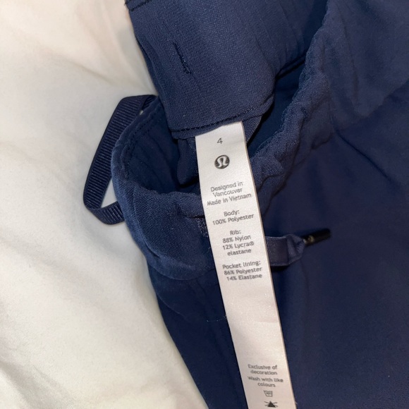 Lululemon Dance Studio Pants - Picture 4 of 4